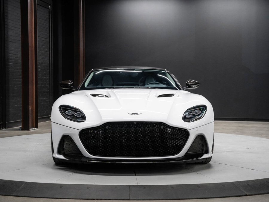 2019 Aston Martin DBS 2019 White