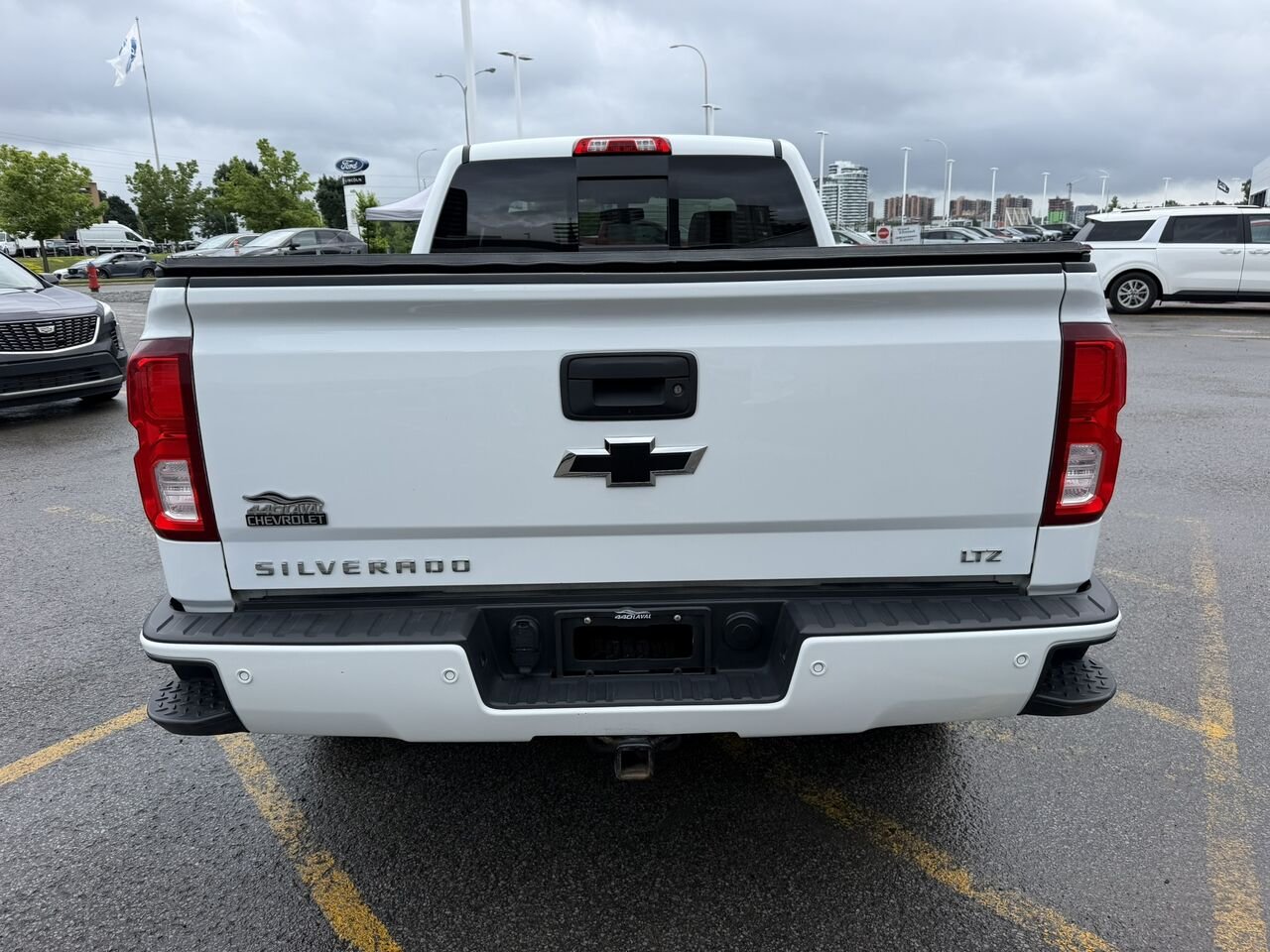 2017 Chevrolet Silverado 1500 2LTZ 5.3L ENCEMBLE Z71 QUAD CAB White Laval - photo #8