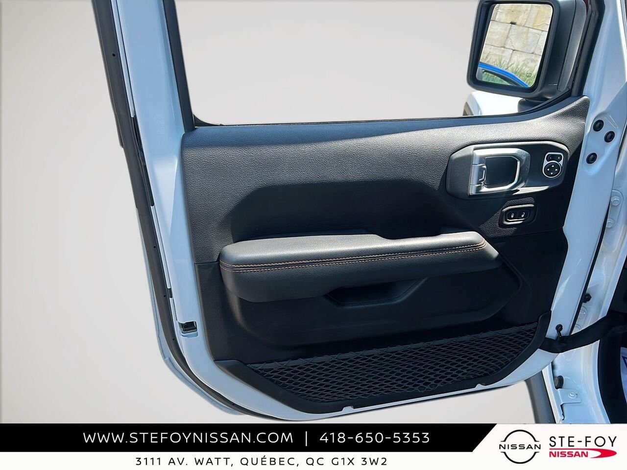 2023 Jeep Gladiator MOJAVE CREW CAB White Ste-Foy - photo #10