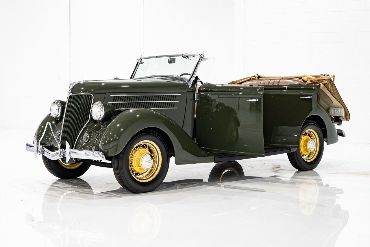 1936 Ford Model 48 Phaeton PRIX EN USD | Beautifully presented in original condition Green Montreal - photo #31