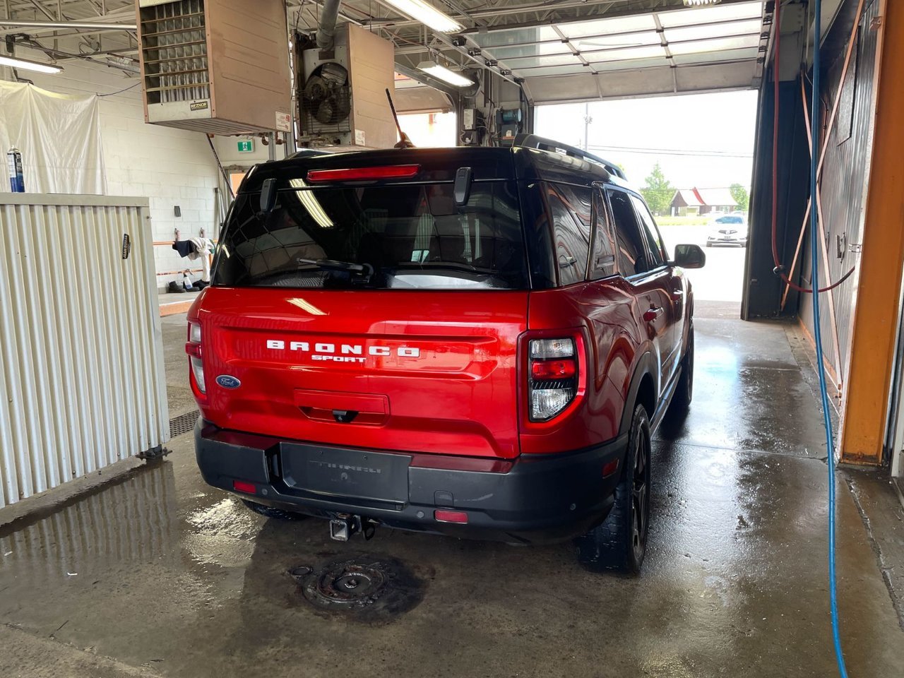 2022 Ford Bronco Sport OUTER BANKS GR. TECH 4X4 *NAV* SIÈGES CHAUFF B&O Red Saint-Jérôme - photo #8