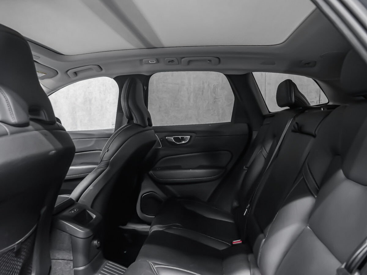 2023 Volvo XC60 Recharge T8 LONGUE AUTONOMIE ULTIMATE DARK BOWERS WILKINS SYST. REMORQUE Blue Montreal - photo #7