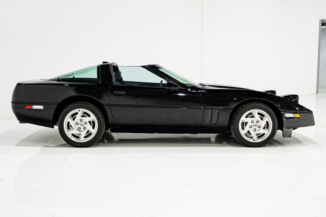 1990 Chevrolet Corvette ZR1 | PRIX EN USD Black Montreal - photo #28