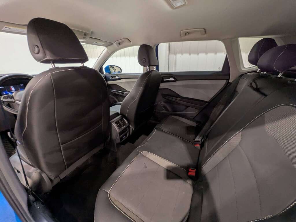Volkswagen Taos Comfortline 4MOTION 2022 Bleu Val-David - photo #8