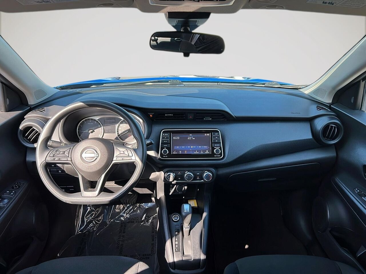 2024 Nissan Kicks S TA Blue Québec - photo #9