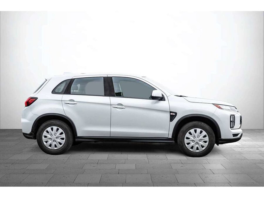 2022 Mitsubishi RVR 2022 gray