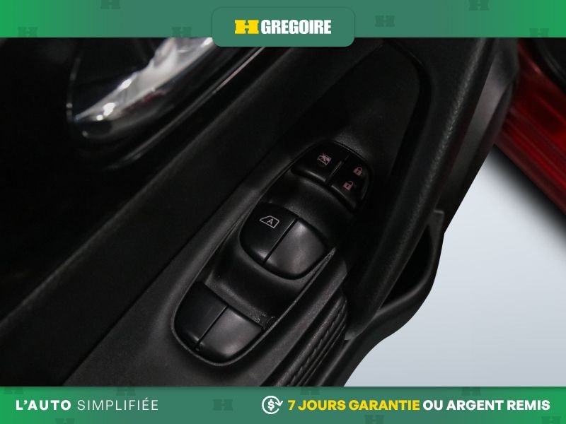 2021 Nissan Qashqai Red Laval - photo #19