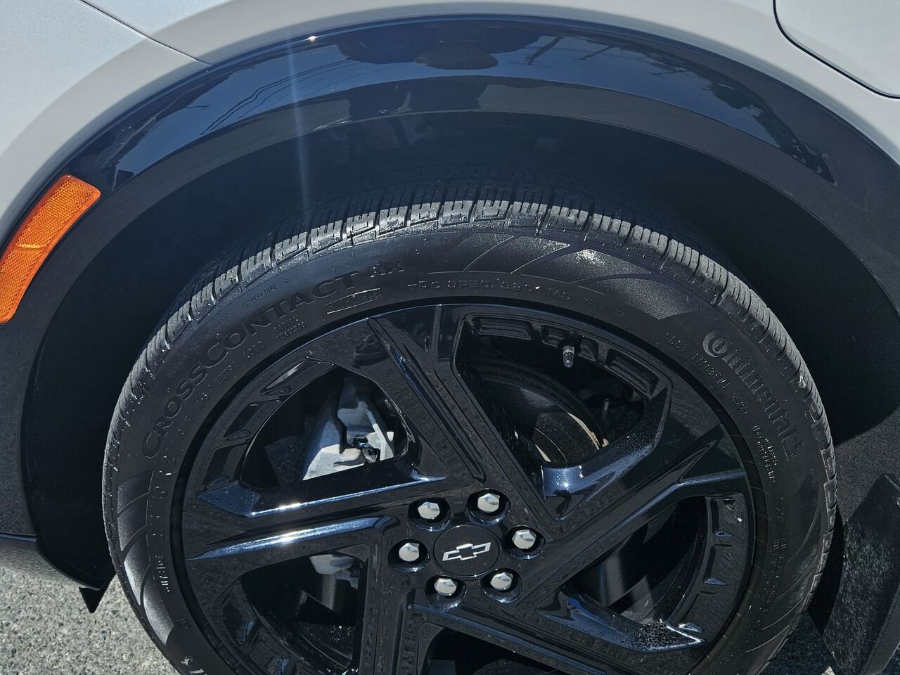 Chevrolet Equinox EV 4 portes RS 2025 Blanc Thetford Mines - photo #16