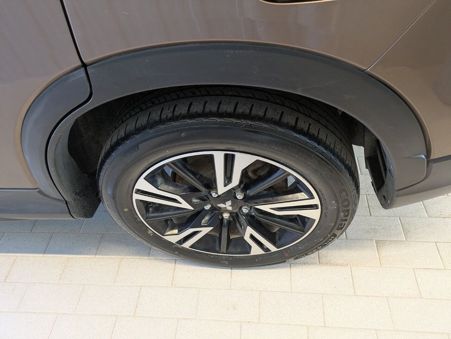 2023 Mitsubishi Eclipse Cross ES AWC Brown