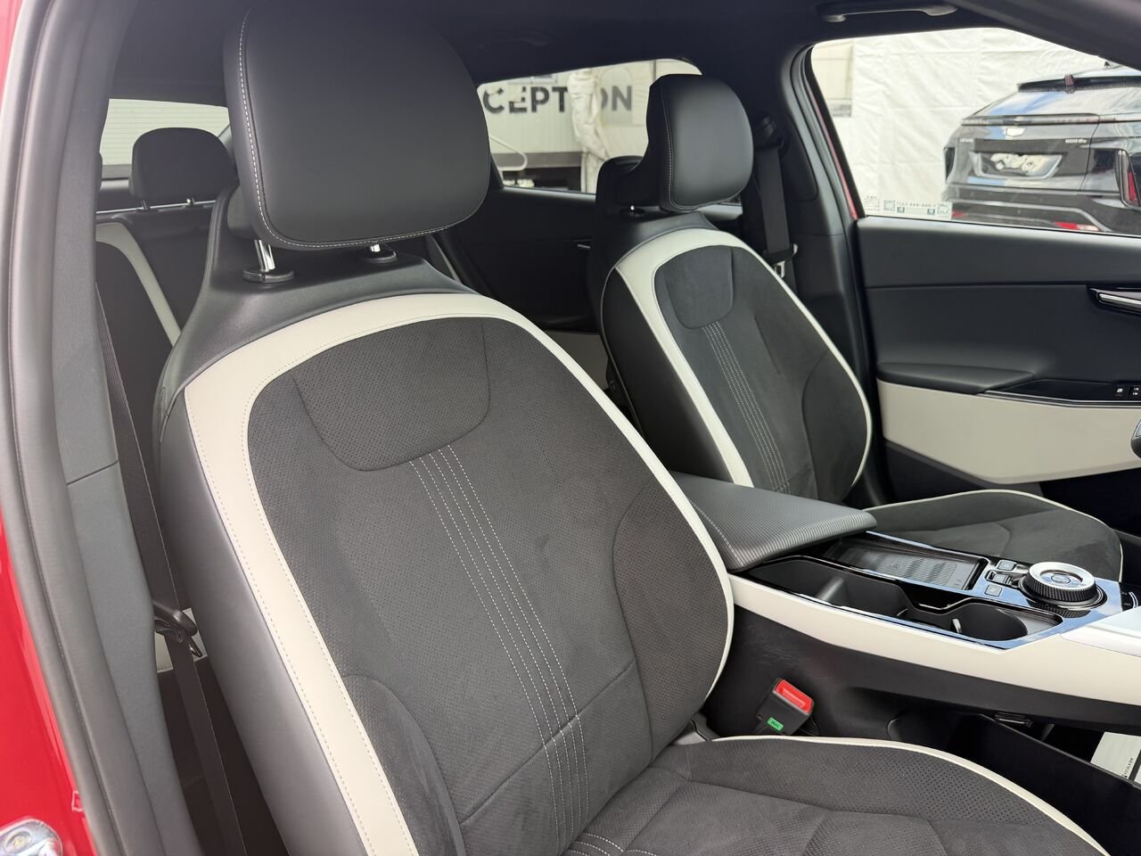 2024 Kia EV6 GT-Line AWD Red Laval - photo #23