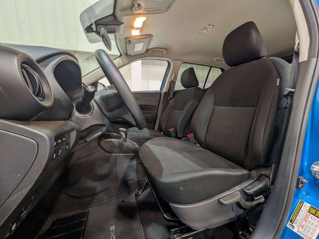 Nissan Kicks S FWD 2024 Bleu Val-David - photo #1