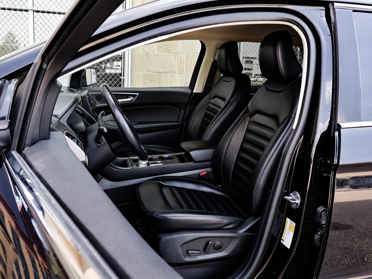 2023 Ford Edge SEL AWD Black Sherwood Park - photo #15