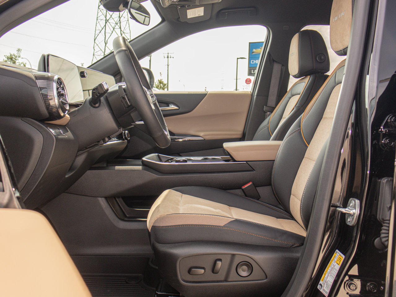 2025 Chevrolet Equinox AWD 4dr ACTIV Black Sherwood Park - photo #17
