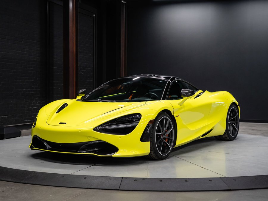 2018 McLaren 720S 2018 White