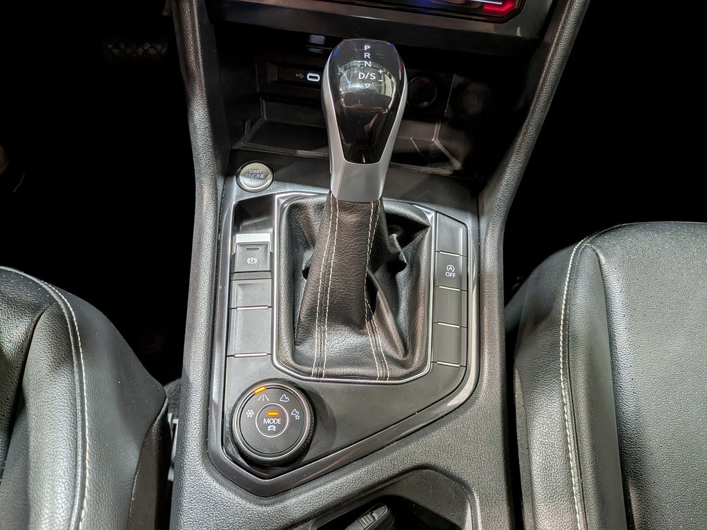 Volkswagen Tiguan Comfortline 4MOTION 2024 Gris Val-David - photo #25