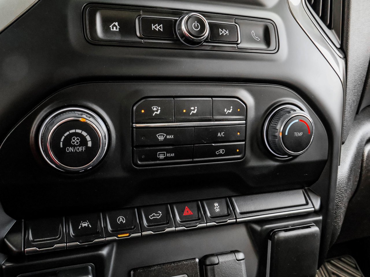 2024 Chevrolet Silverado 1500 4WD Crew Cab 147 Custom Grey Sherwood Park - photo #29