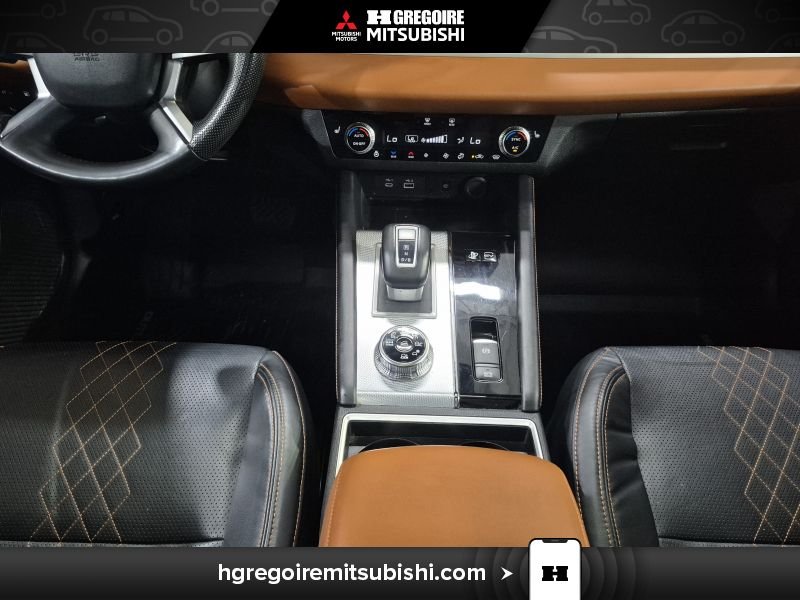 2023 Mitsubishi Outlander Plug-In Hybrid White Blainville - photo #25