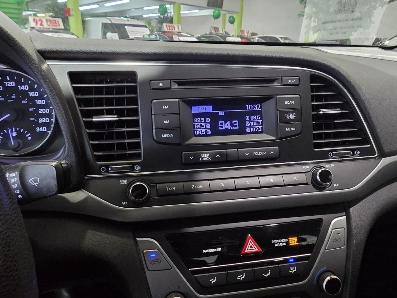 2017 Hyundai Elantra White  - photo #16