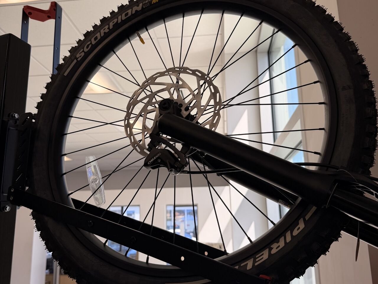 Ford EBIKE BRONCO 2024 Rouge Châteauguay - photo #3