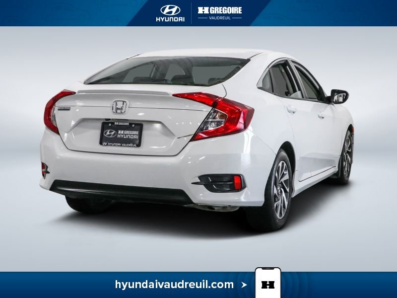 2018 Honda Civic White Laval - photo #10