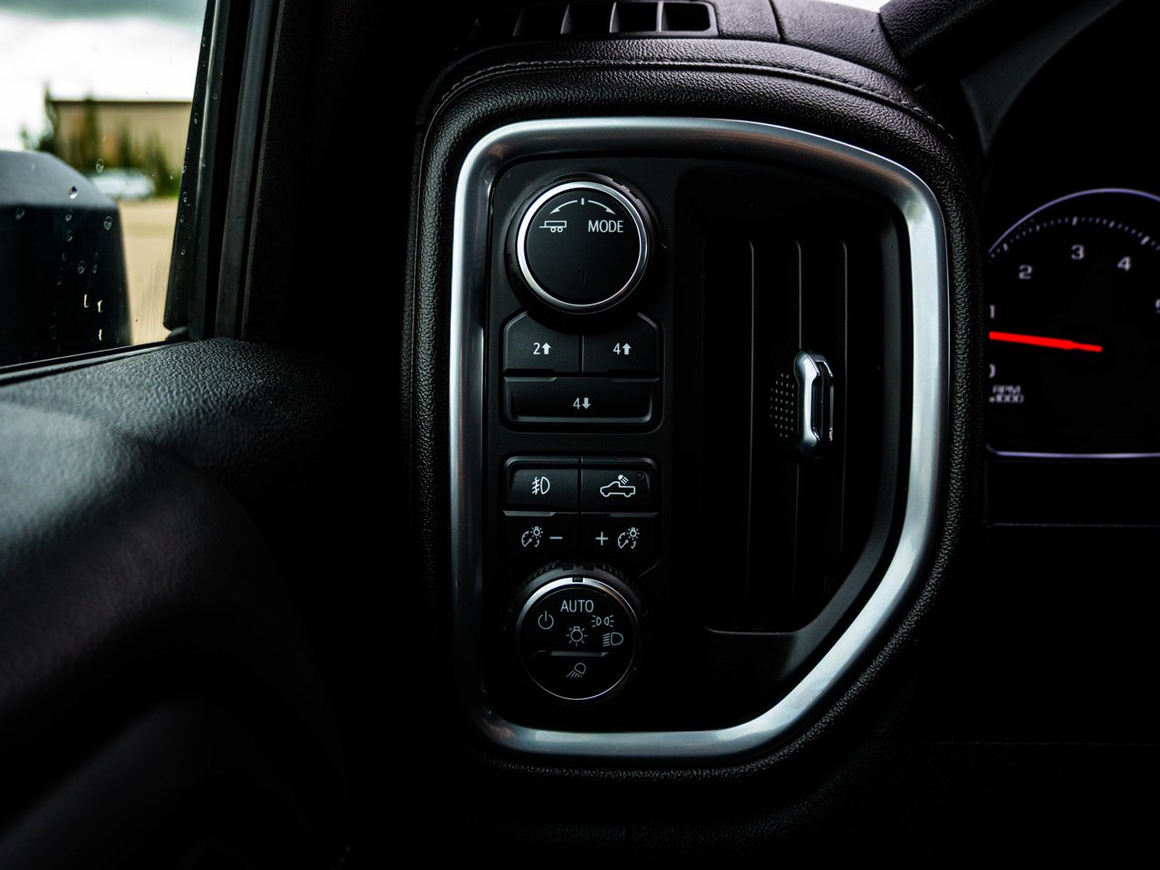 2020 Chevrolet Silverado 3500HD 4WD Crew Cab 159 LT Blue Sherwood Park - photo #17
