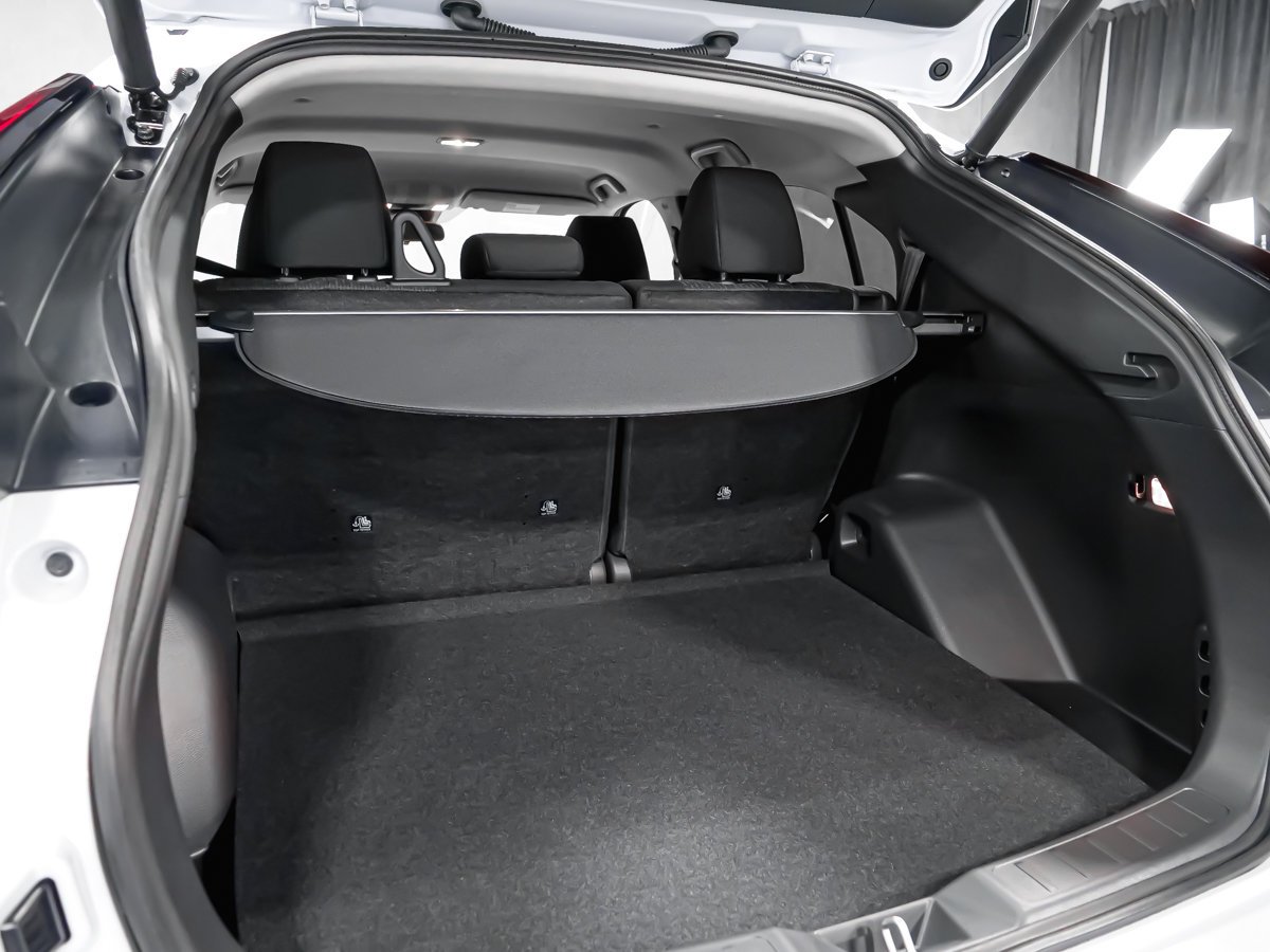2026 Mitsubishi Eclipse Cross SE White Diamond Montreal - photo #10
