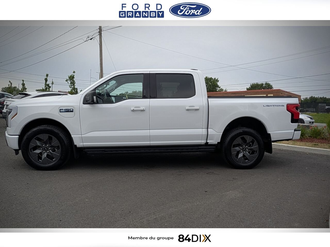 2024 Ford F-150 Lightning White Granby - photo #3