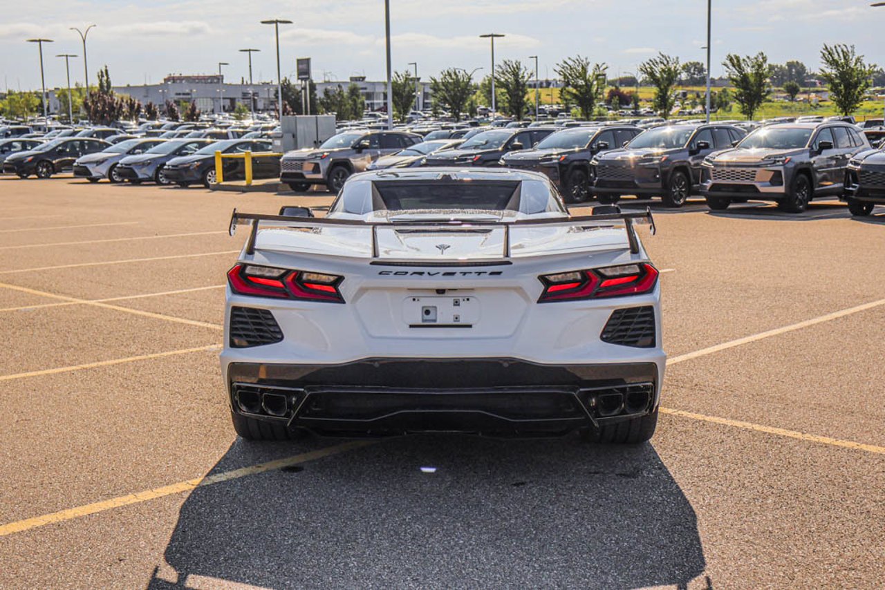 2025 Chevrolet Corvette 2dr Stingray Conv w/1LT White Sherwood Park - photo #7