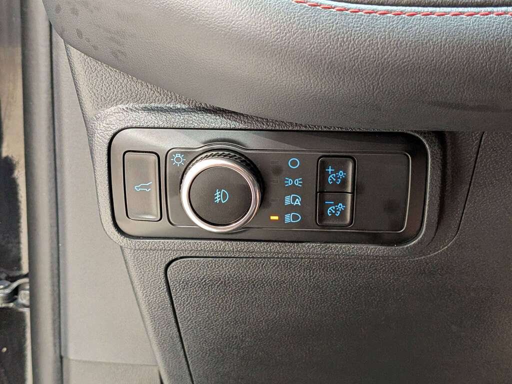 2025 Ford Explorer ST-Line 4WD Black Val-David - photo #35