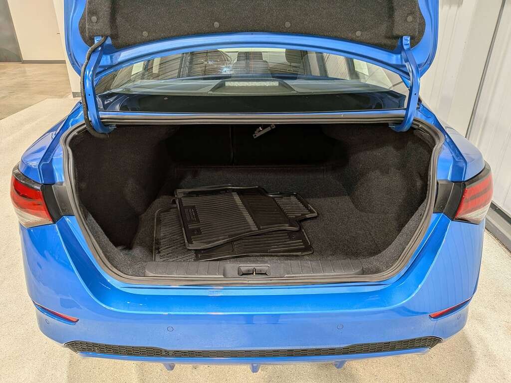 2021 Nissan Sentra SV CVT Blue Val-David - photo #8