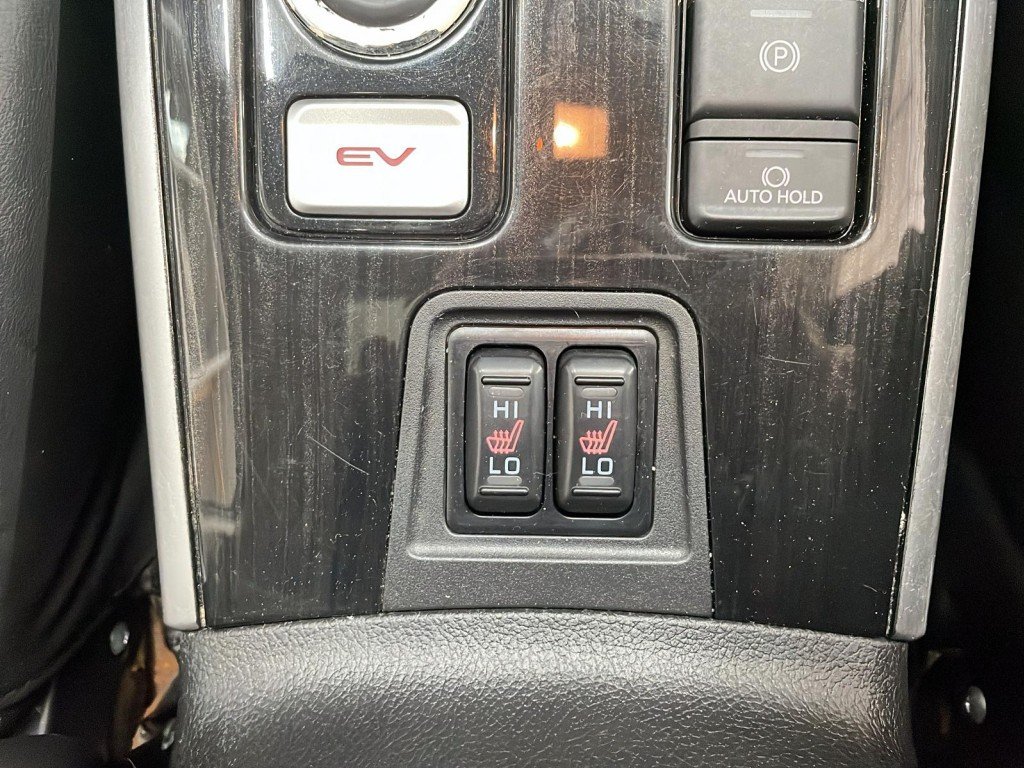Mitsubishi Outlander PHEV 2018 Blanc Amos - photo #17