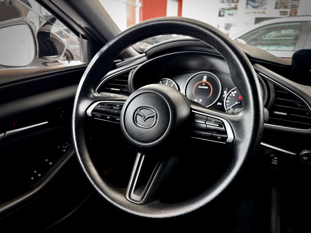 2024 MAZDA MAZDA3 SPORT GX White Notre-Dame-des-Prairies - photo #20