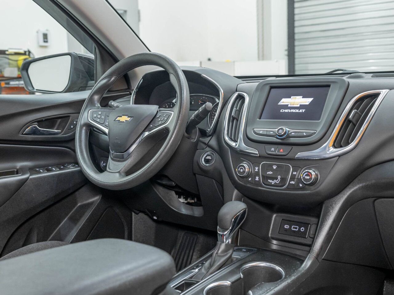2023 Chevrolet Equinox LT AWD *SIÈGES CHAUFF* CARPLAY BLUETOOTH WIFI USB Black Saint-Jérôme - photo #24