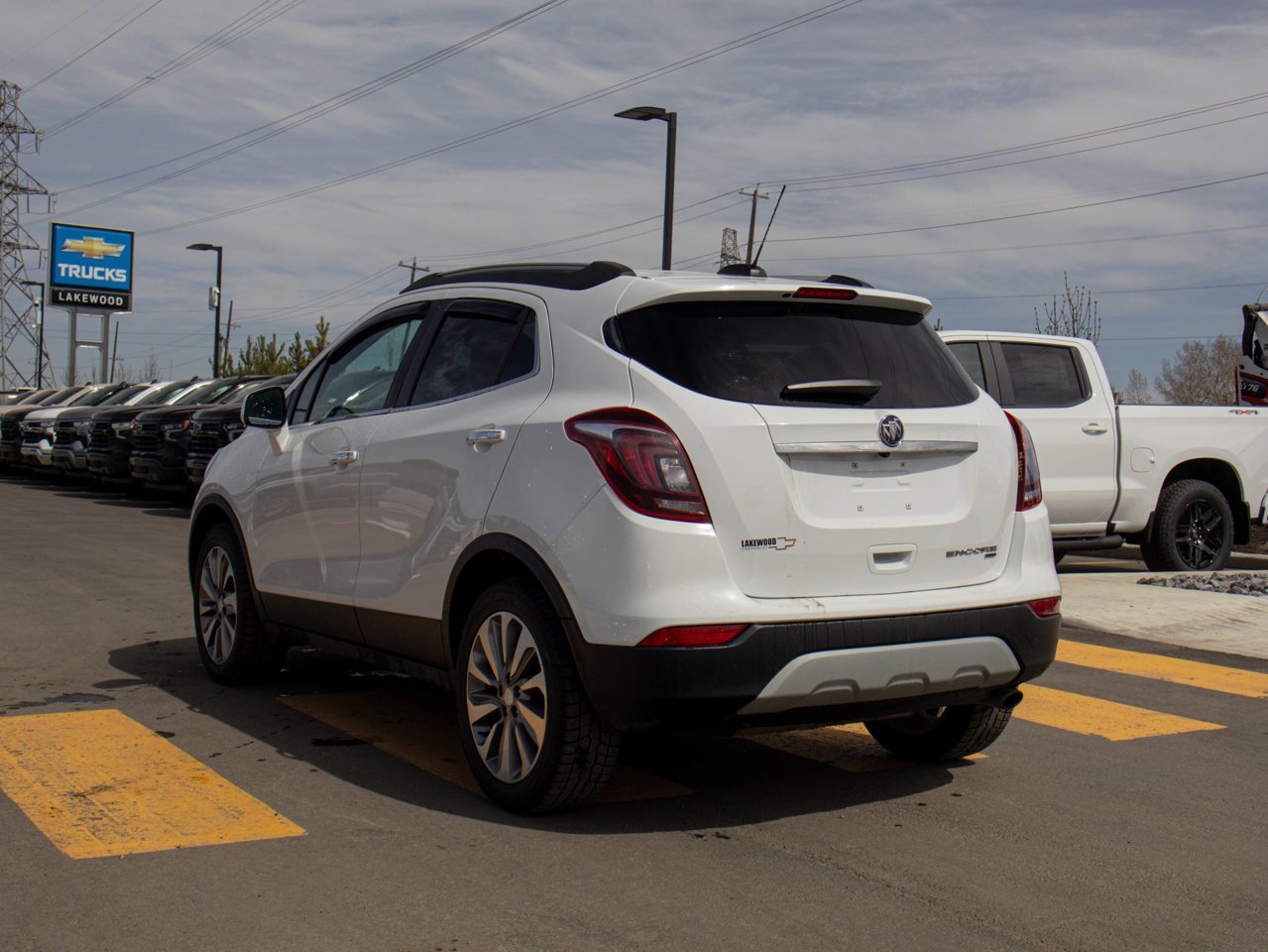 2020 Buick Encore AWD 4dr Preferred White Sherwood Park - photo #7