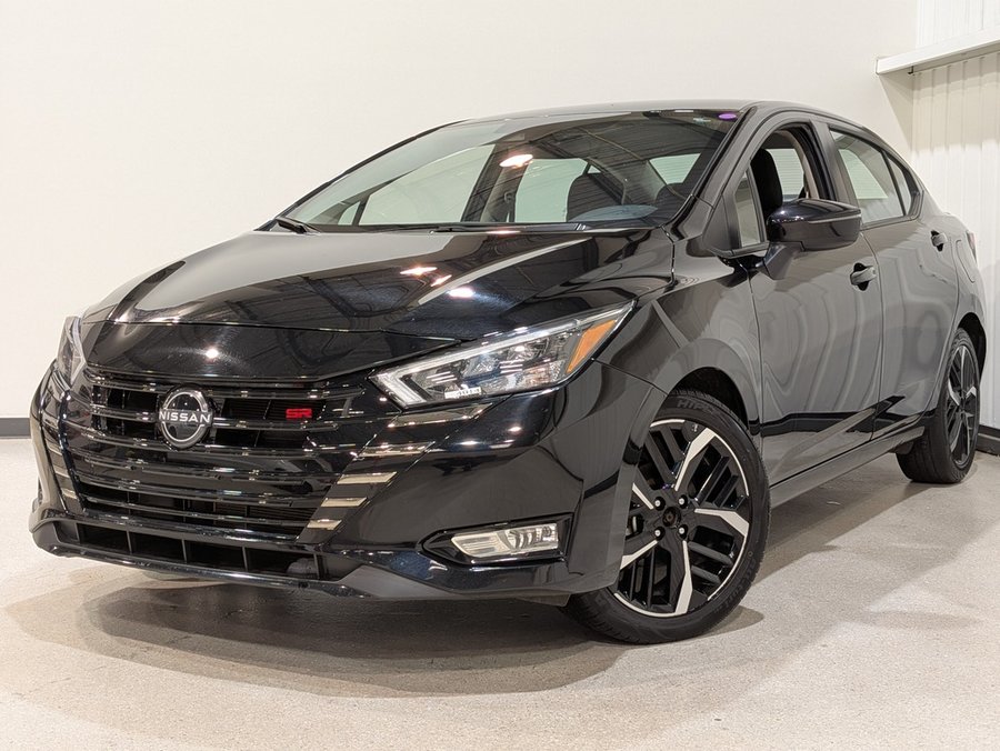 Nissan Versa SR CVT 2024 Noir