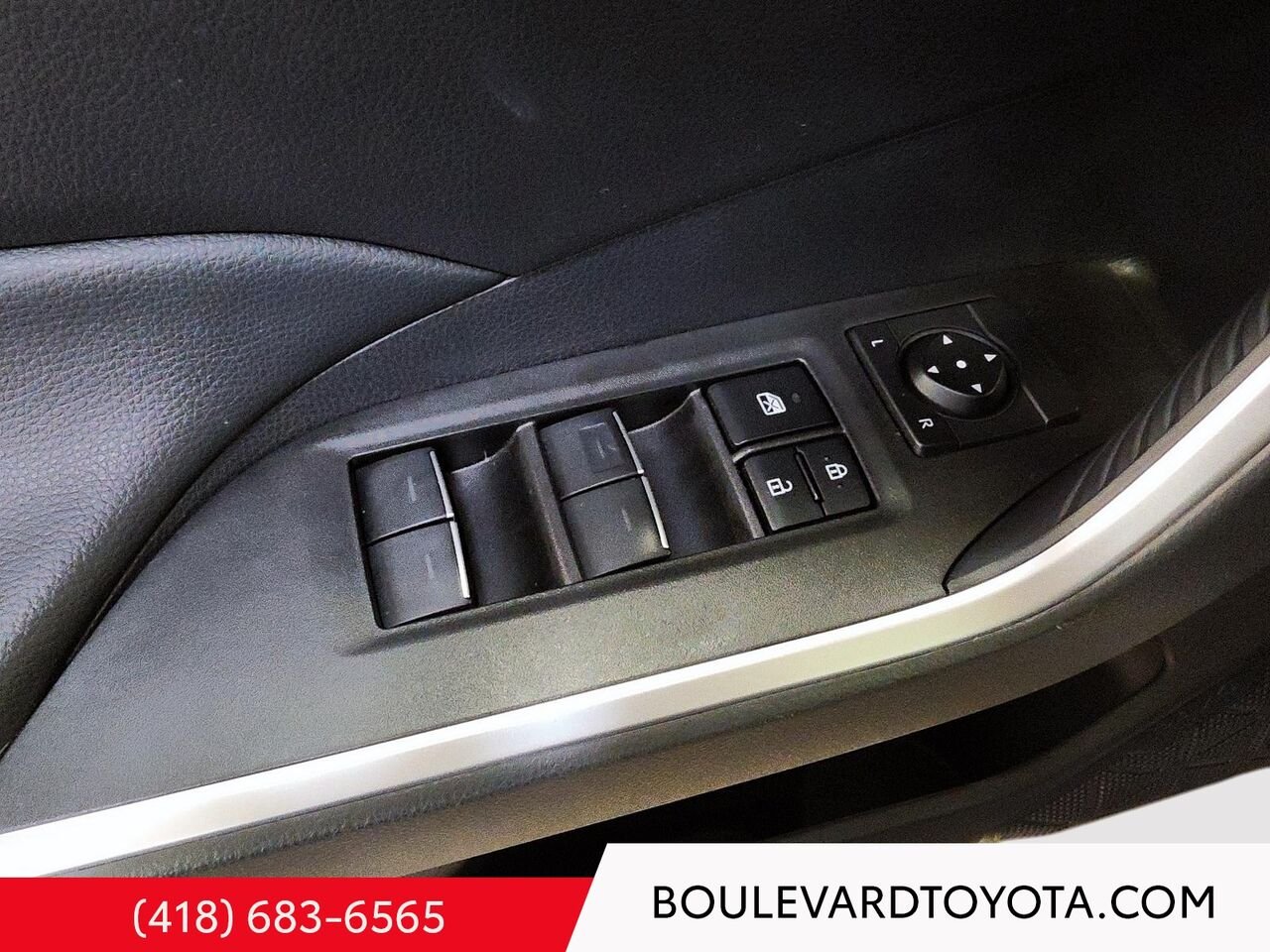 Toyota RAV4 99855A-135 | XLE, AWD 2025 Gris Québec - photo #7