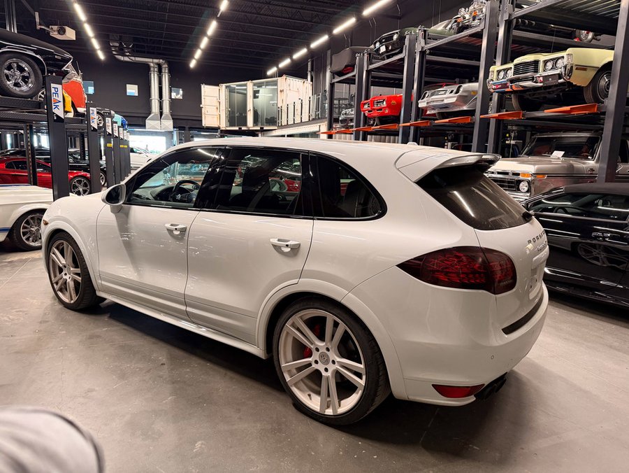 2014 Porsche Cayenne 2014 White