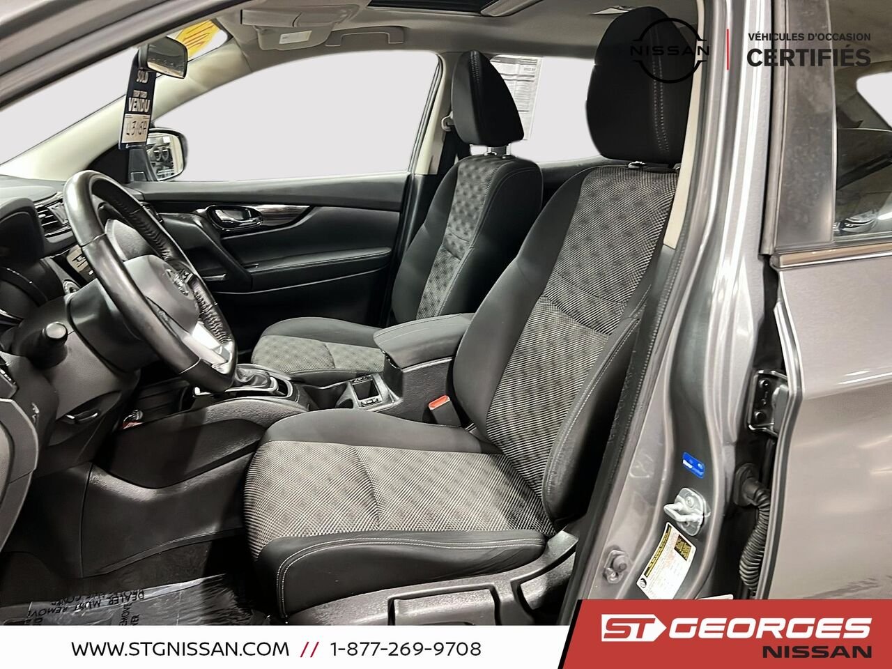 2017 Nissan Qashqai Grey Saint-Georges - photo #8