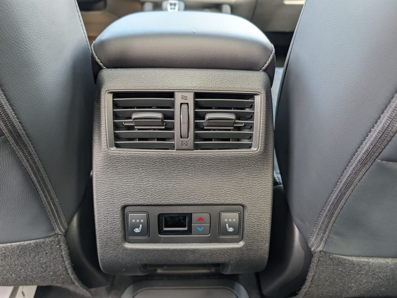 NISSAN Rogue hybride rechargeable ROGUE PHEV PLATINE 2026 Noir cosmique Châteauguay - photo #13