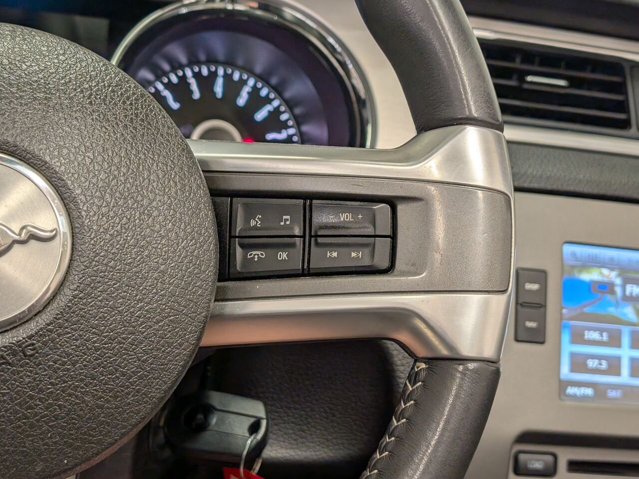 2014 Ford MUSTANG Convertible V6 Premium 1 Propriétaire Manuelle Red Sherbrooke - photo #20