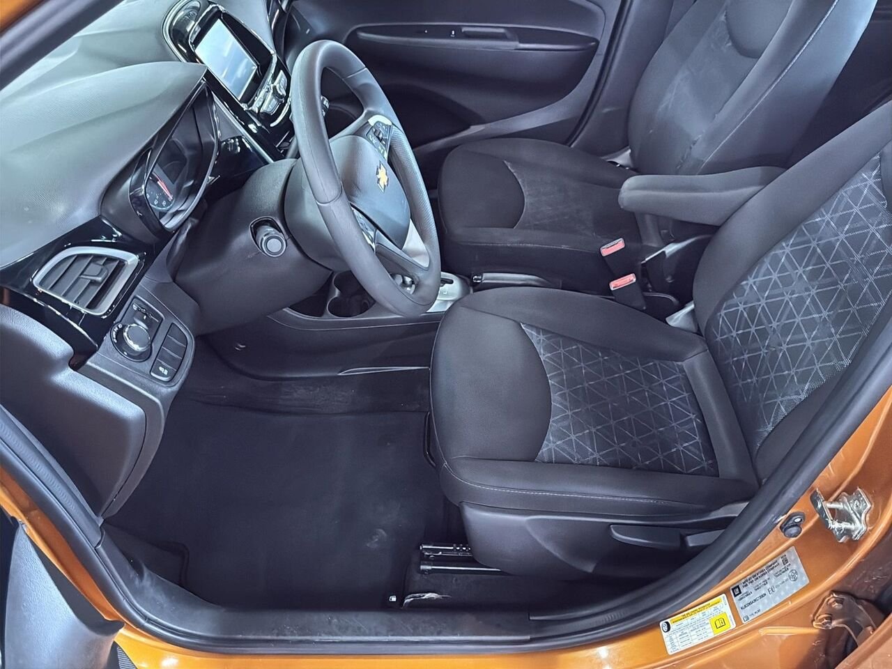 2019 CHEVROLET SPARK LT Orange Saint-Hyacinthe - photo #8