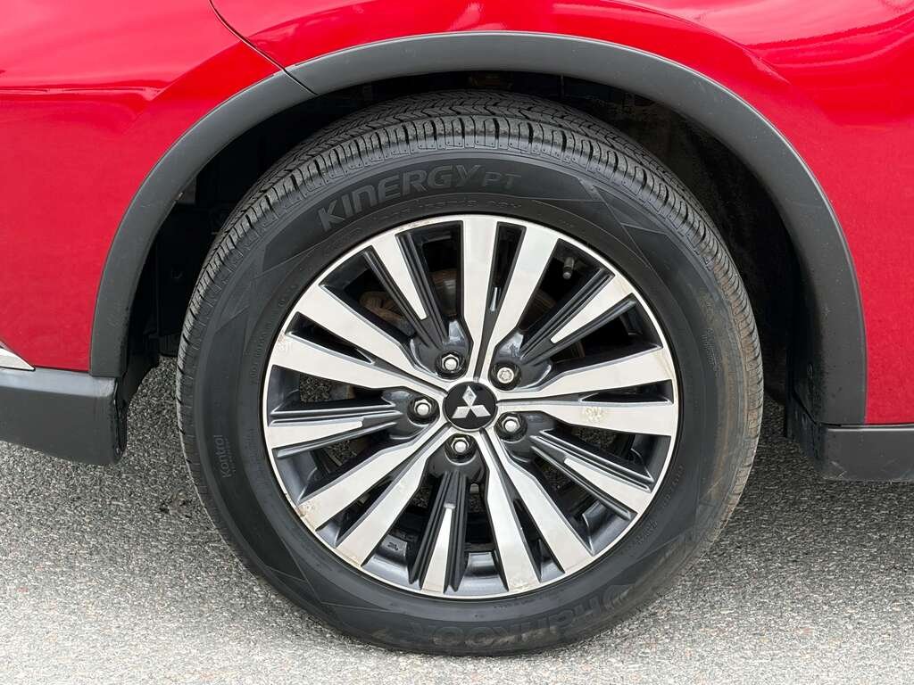 2020 Mitsubishi Outlander Red Gatineau - photo #9
