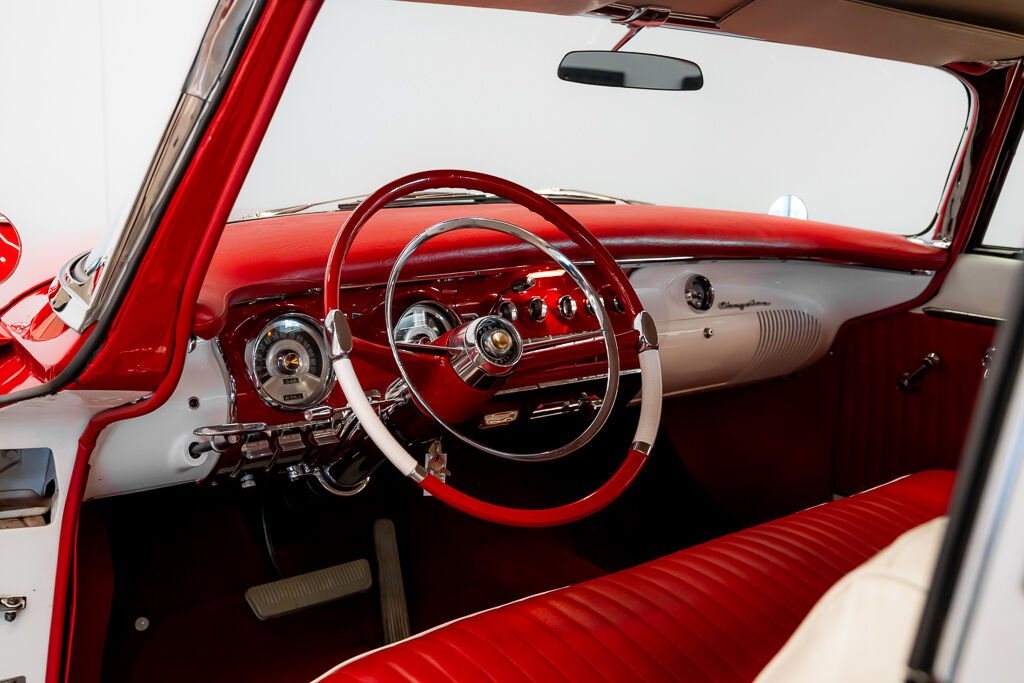 Chrysler New Yorker PRIX IN USD St.Regis | CAR IN MILES 1955 Rouge Montréal - photo #30