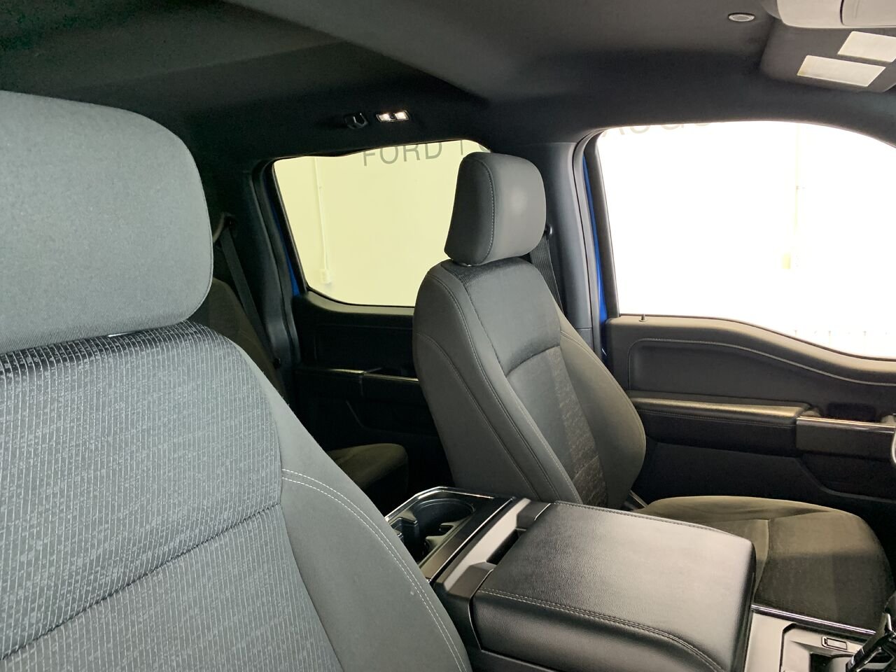 Ford F-150 SUPERCREW XLT 2023 Bleu Saint-Eustache - photo #18