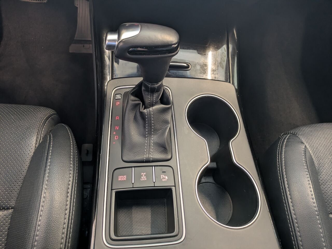 Kia Sorento 2018 Blanc Gatineau - photo #9