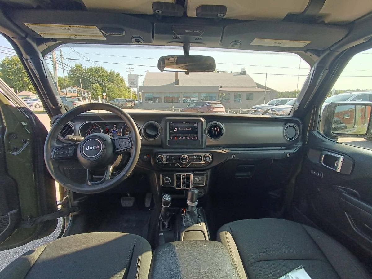 Jeep Gladiator 2023 Blanc Nantes - photo #10