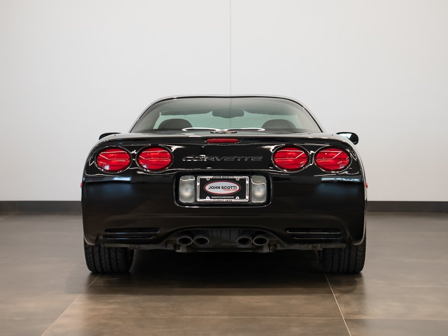 2002 Chevrolet Corvette 2002 Black