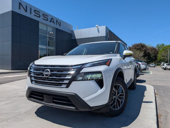 2026 NISSAN Rogue 2026 Everest White Tricoat Pearl