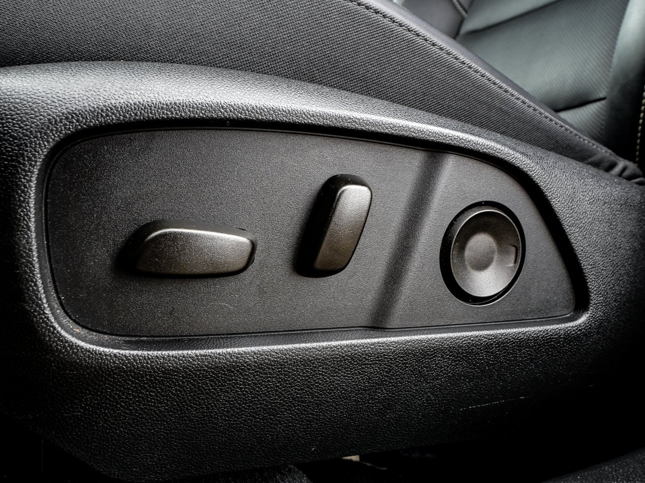 2026 GMC Terrain AWD 4dr Elevation Black Sherwood Park - photo #16