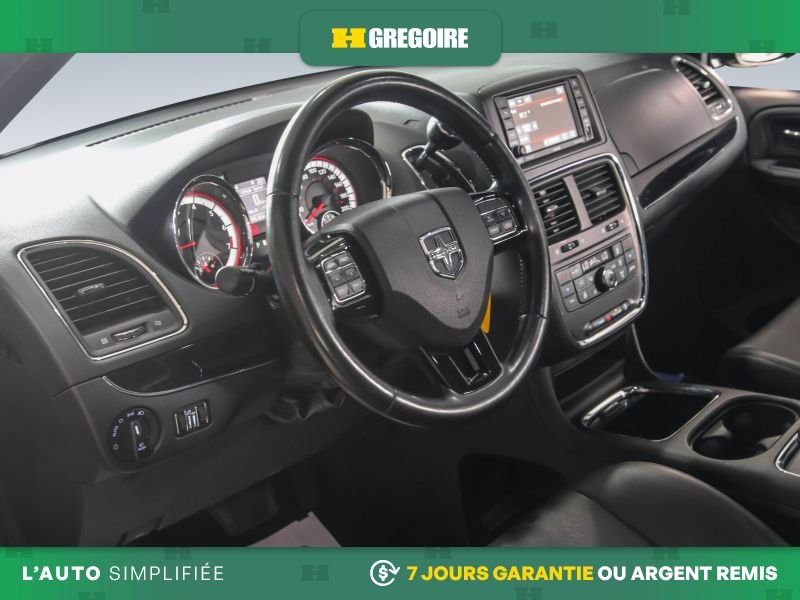 Dodge GR Caravan 821014 | Premium Plus AUTO A/C MAGS CUIR NAV CAM RECUL BLUE 2020 Noir Laval - photo #20